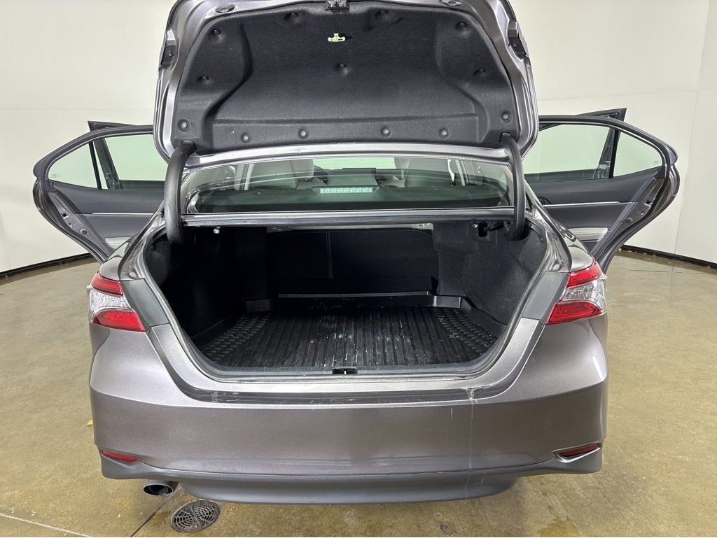 2023 Toyota Camry Hybrid XLE