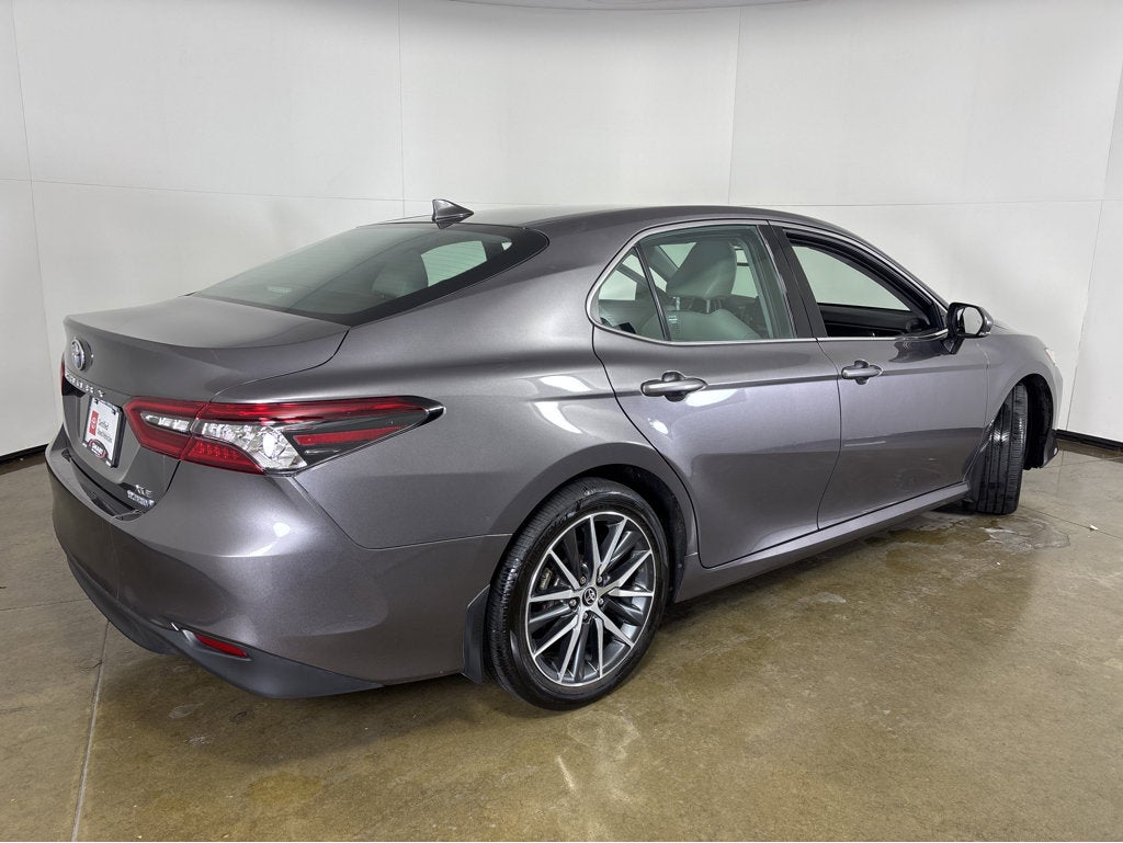 2023 Toyota Camry Hybrid XLE