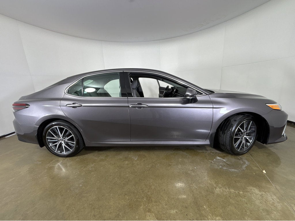 2023 Toyota Camry Hybrid XLE