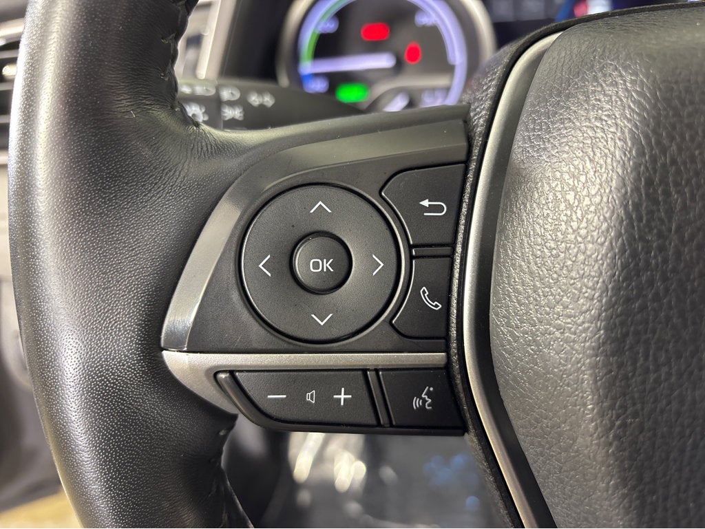 2023 Toyota Camry Hybrid XLE