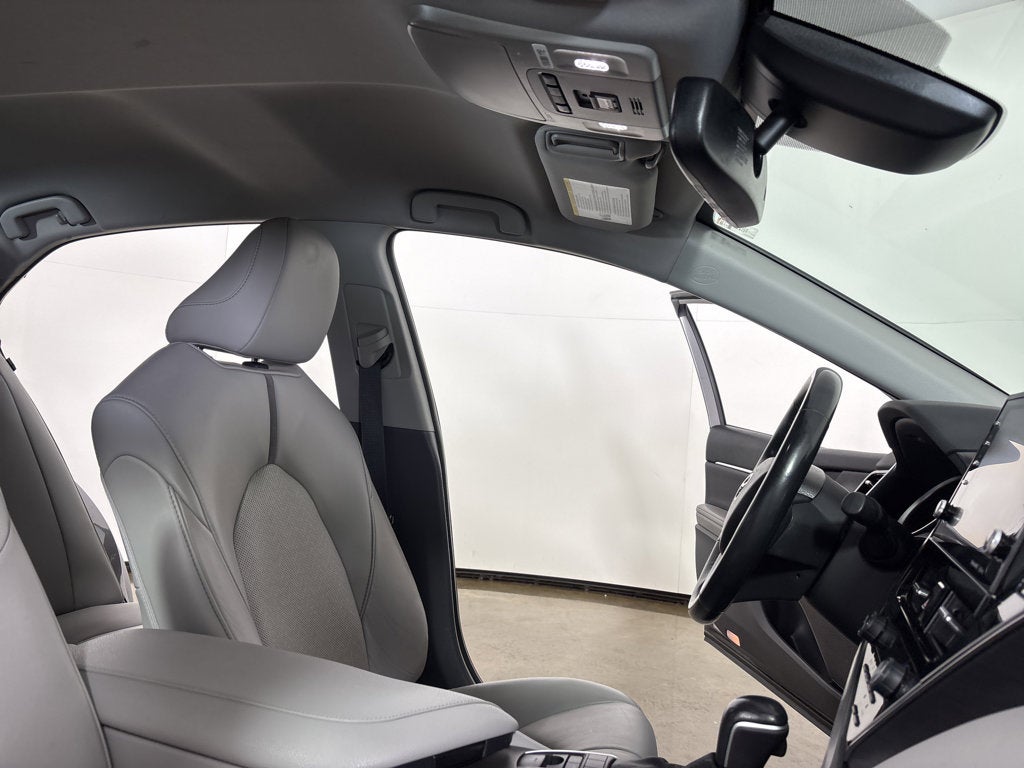 2023 Toyota Camry Hybrid XLE