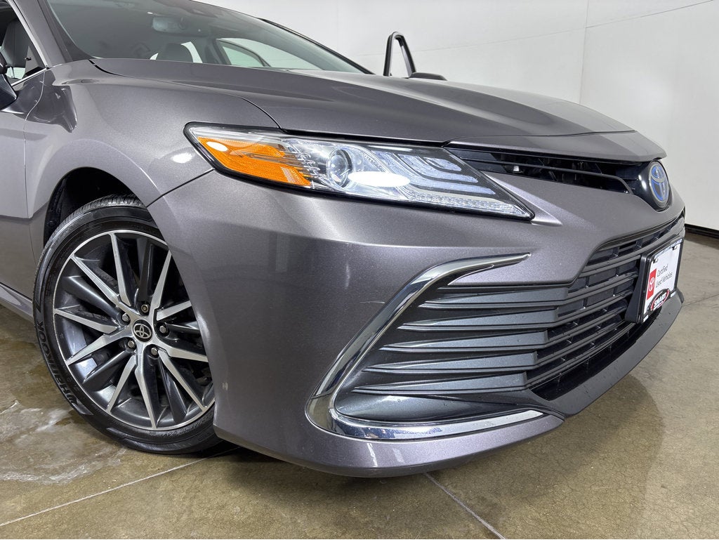2023 Toyota Camry Hybrid XLE