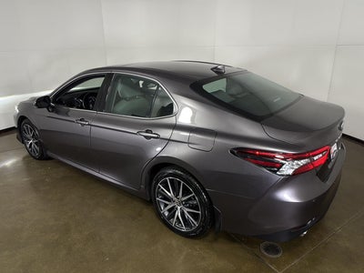 2024 Toyota Camry Hybrid XLE
