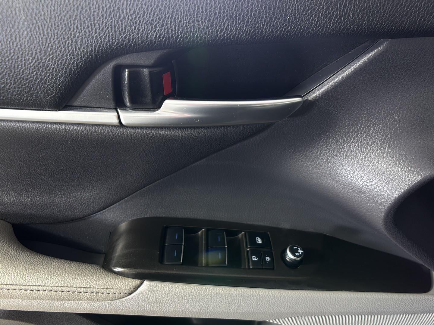 2024 Toyota Camry Hybrid XLE