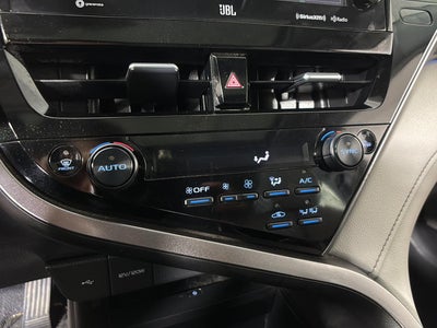 2024 Toyota Camry Hybrid XLE