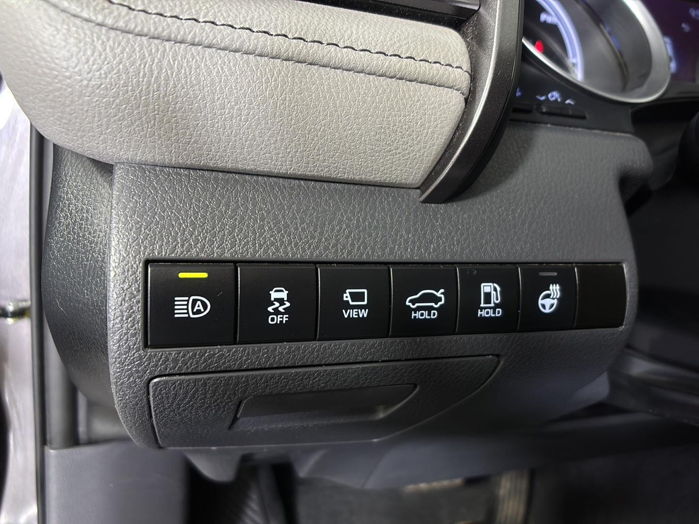 2024 Toyota Camry Hybrid XLE