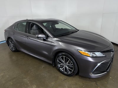 2024 Toyota Camry Hybrid XLE