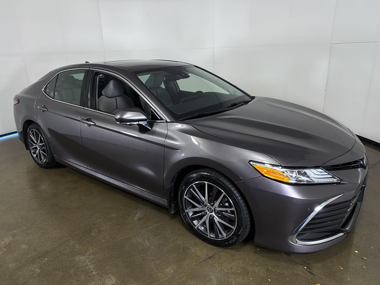 2024 Toyota Camry Hybrid XLE