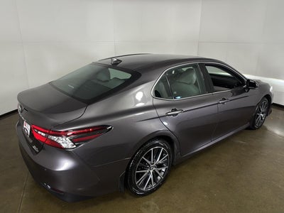2024 Toyota Camry Hybrid XLE