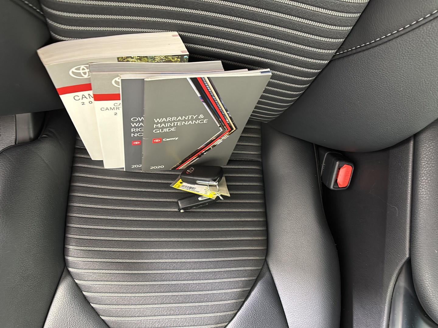 2020 Toyota Camry SE