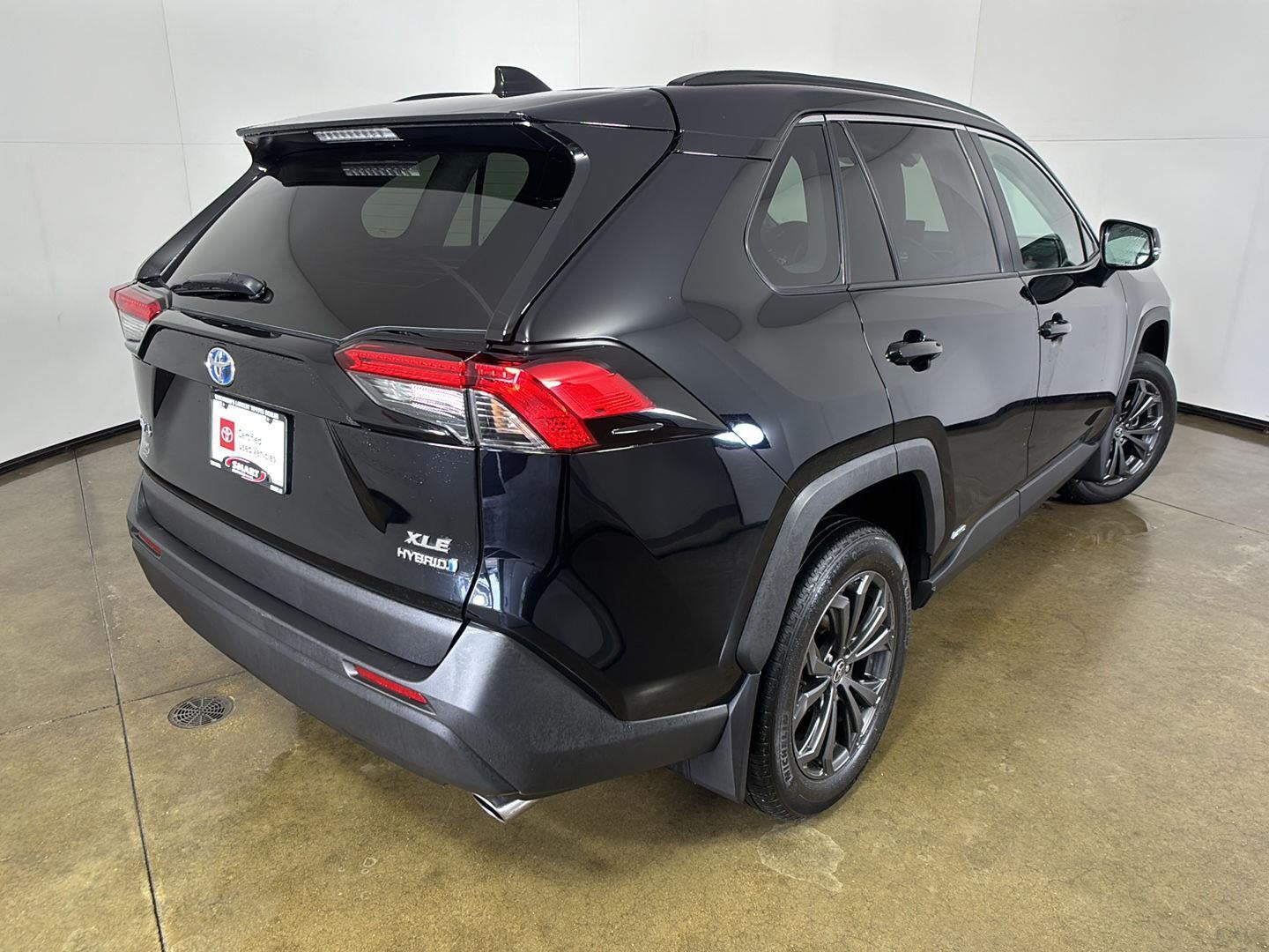 2023 Toyota RAV4 Hybrid XLE Premium