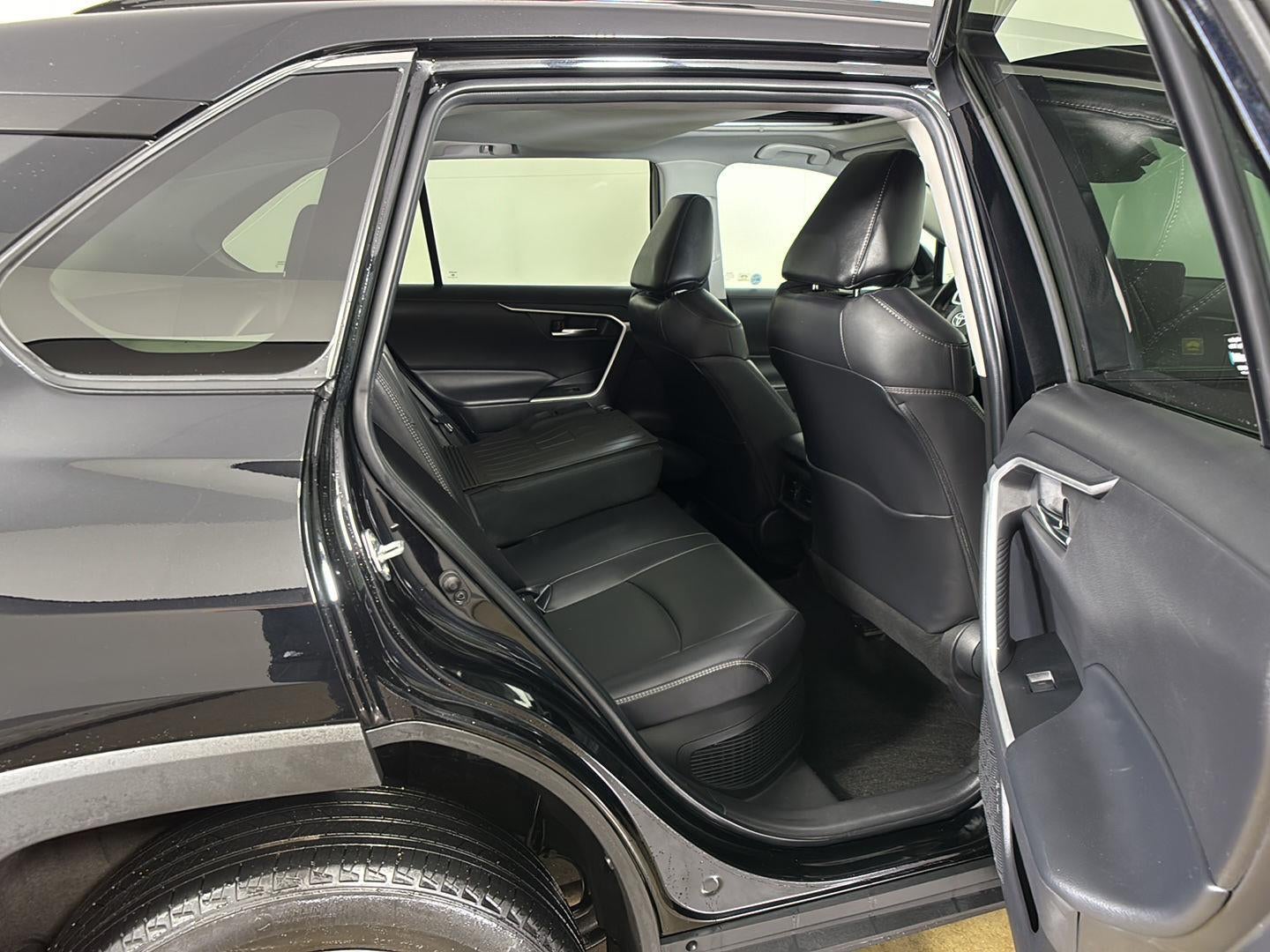 2023 Toyota RAV4 Hybrid XLE Premium