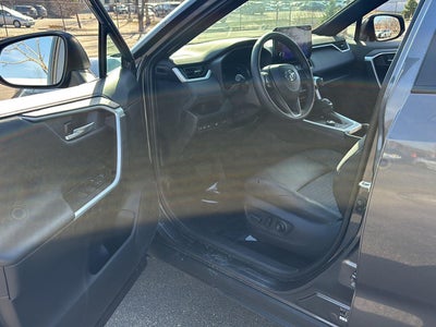 2025 Toyota RAV4 Hybrid XSE