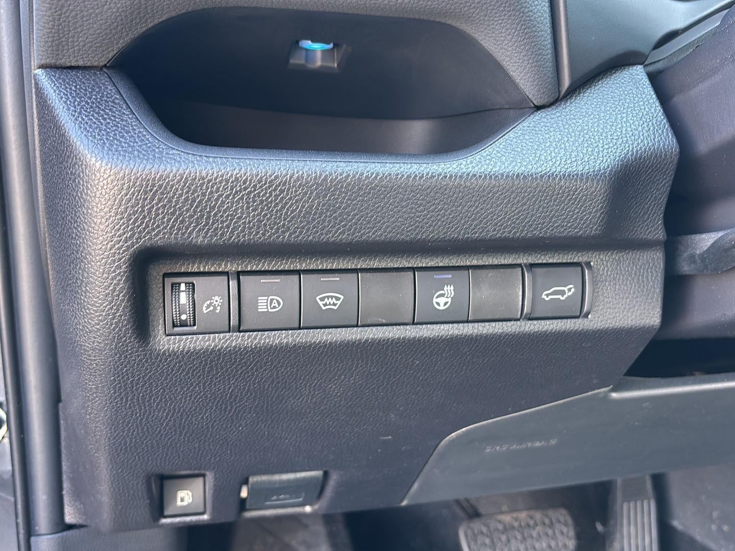 2025 Toyota RAV4 Hybrid XSE