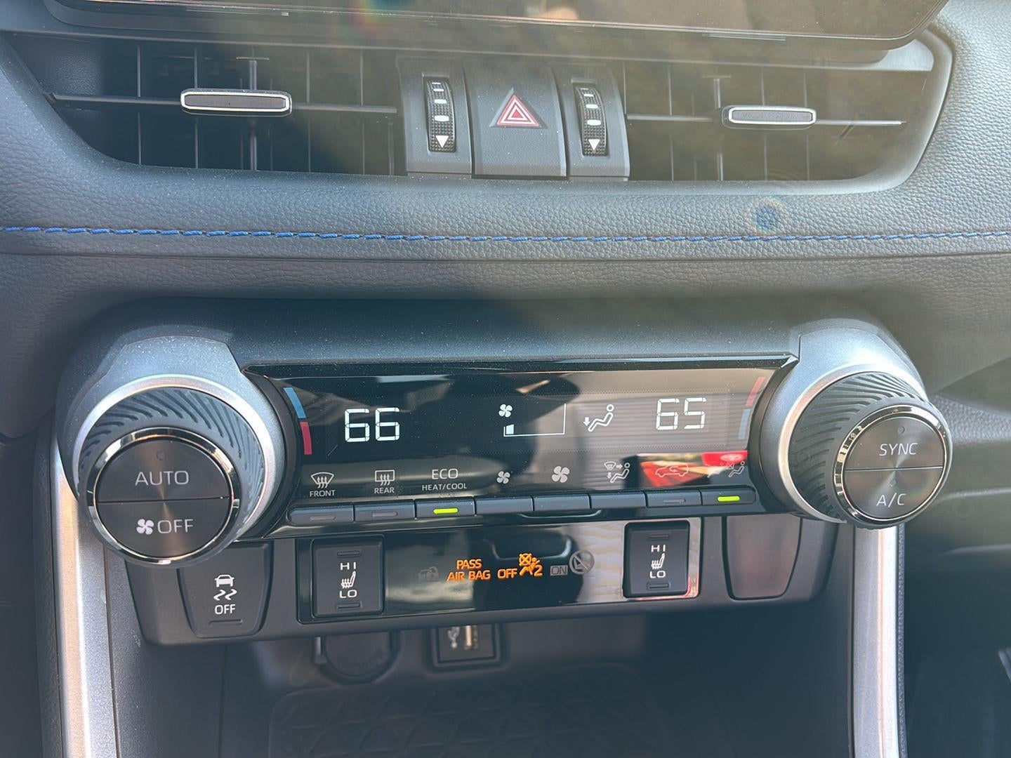 2025 Toyota RAV4 Hybrid XSE