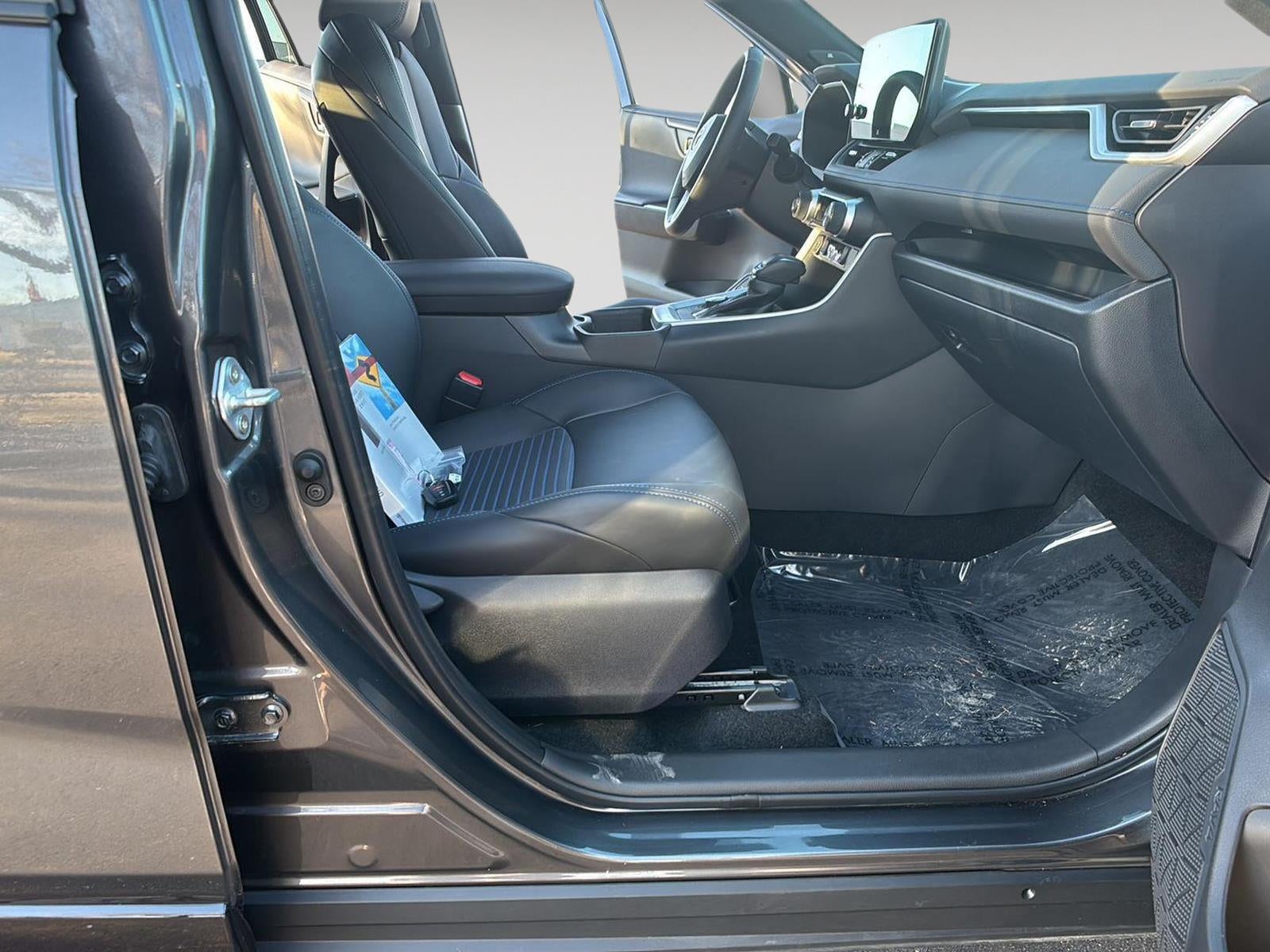 2025 Toyota RAV4 Hybrid XSE