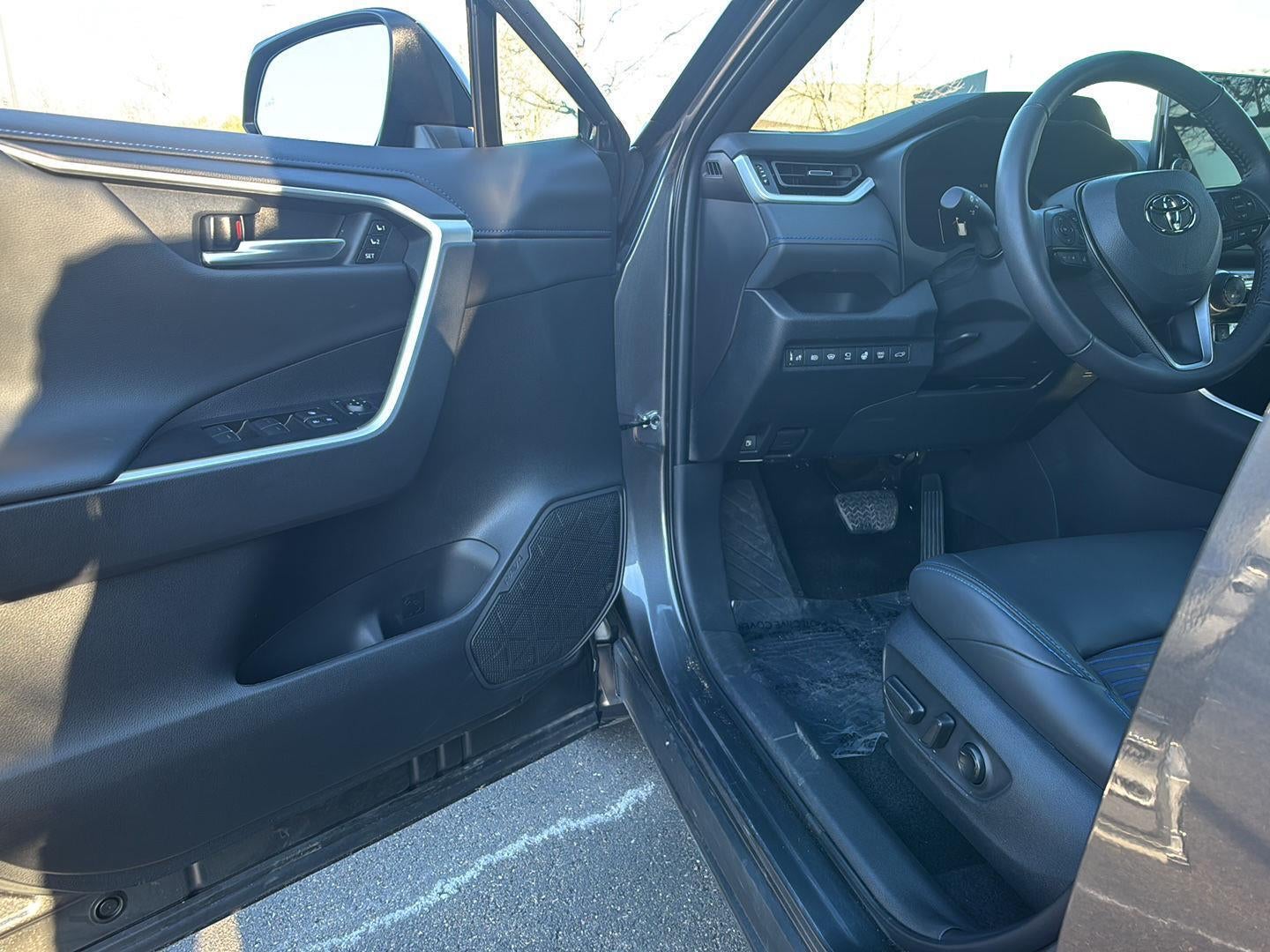 2025 Toyota RAV4 Hybrid XSE