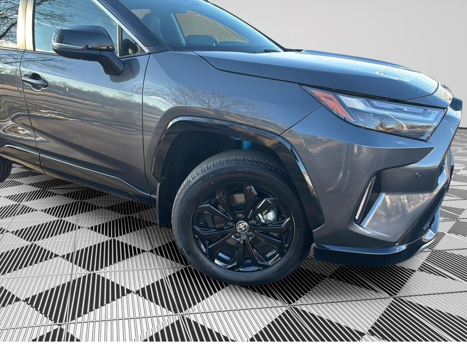 2025 Toyota RAV4 Hybrid XSE