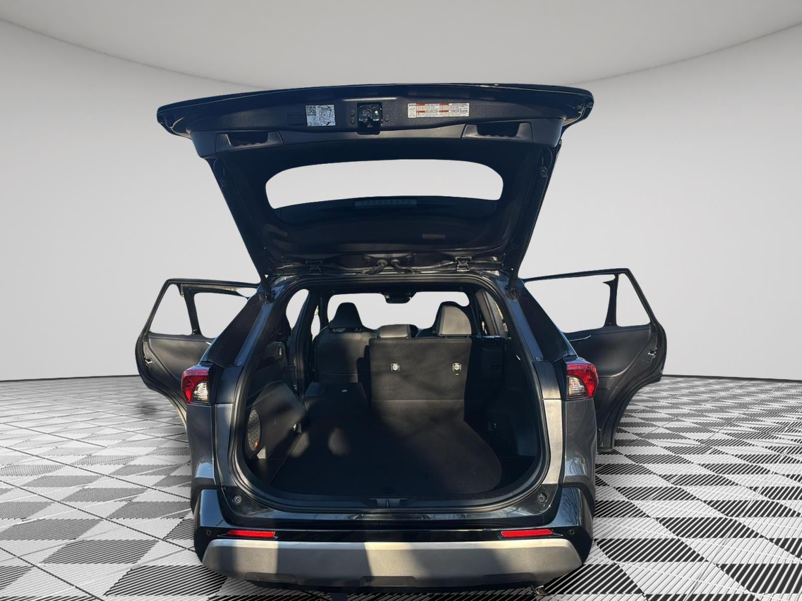 2025 Toyota RAV4 Hybrid XSE