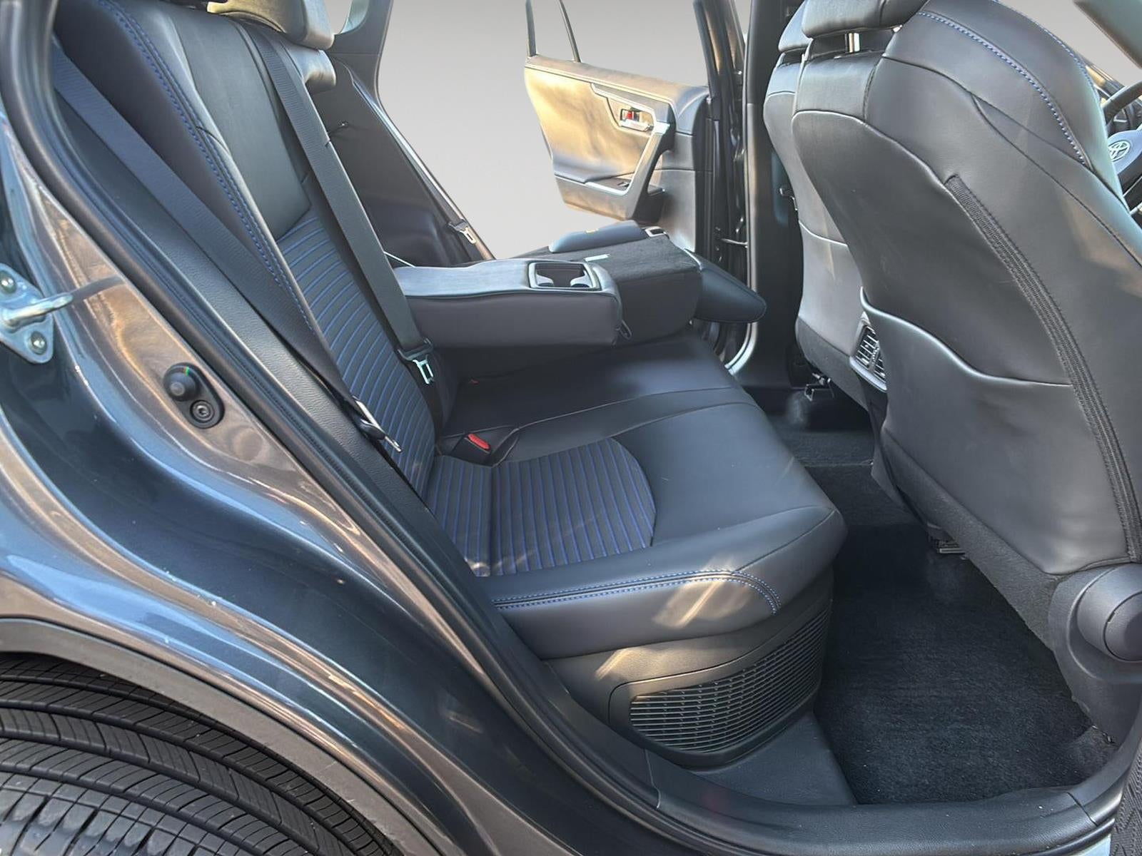 2025 Toyota RAV4 Hybrid XSE