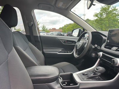 2025 Toyota RAV4 HYBRID LE