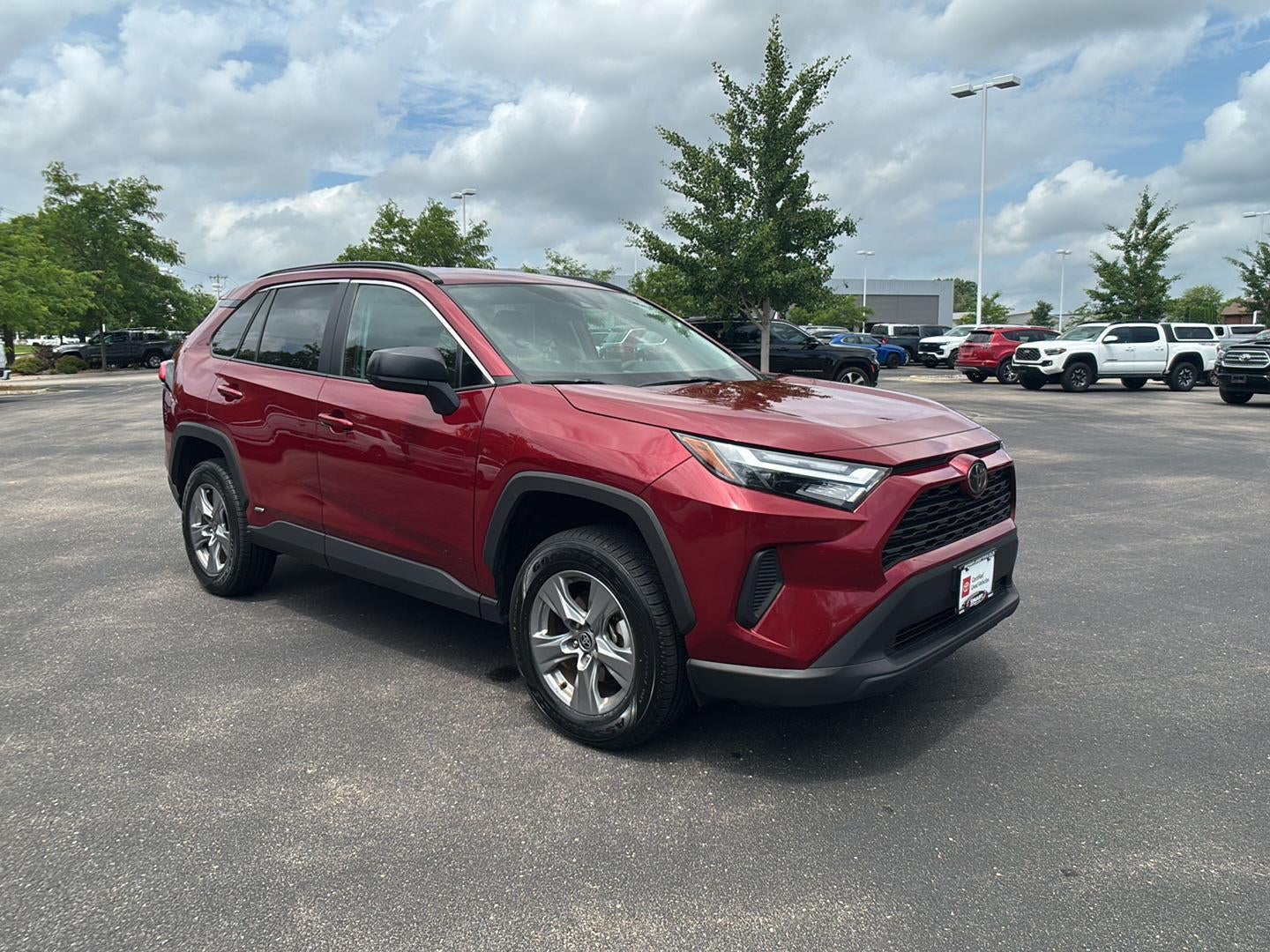 2025 Toyota RAV4 HYBRID LE