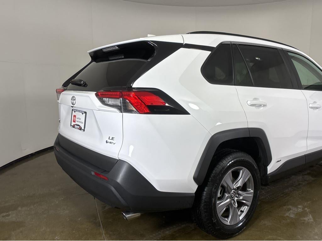 2025 Toyota RAV4 HYBRID LE
