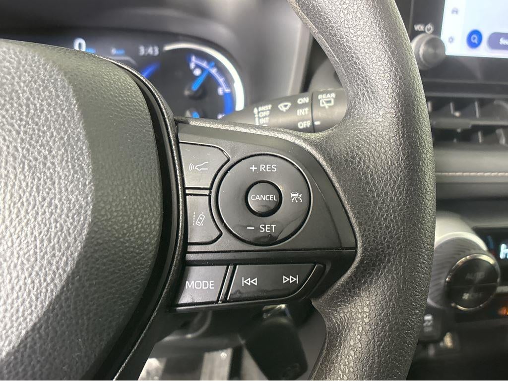 2025 Toyota RAV4 HYBRID LE