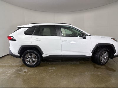 2025 Toyota RAV4 HYBRID LE