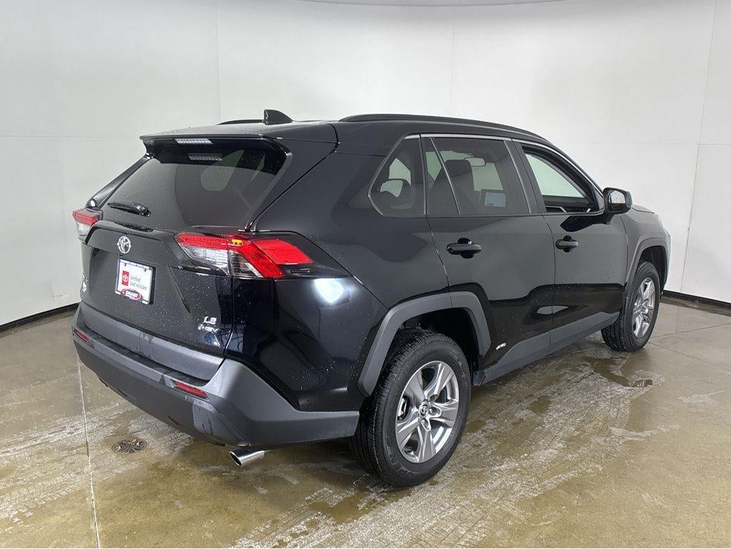 2025 Toyota RAV4 HYBRID LE