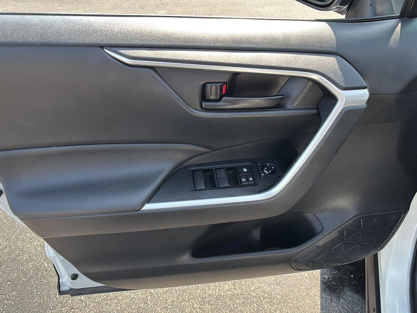 2021 Toyota Rav4 Hybrid LE AWD (Natl)