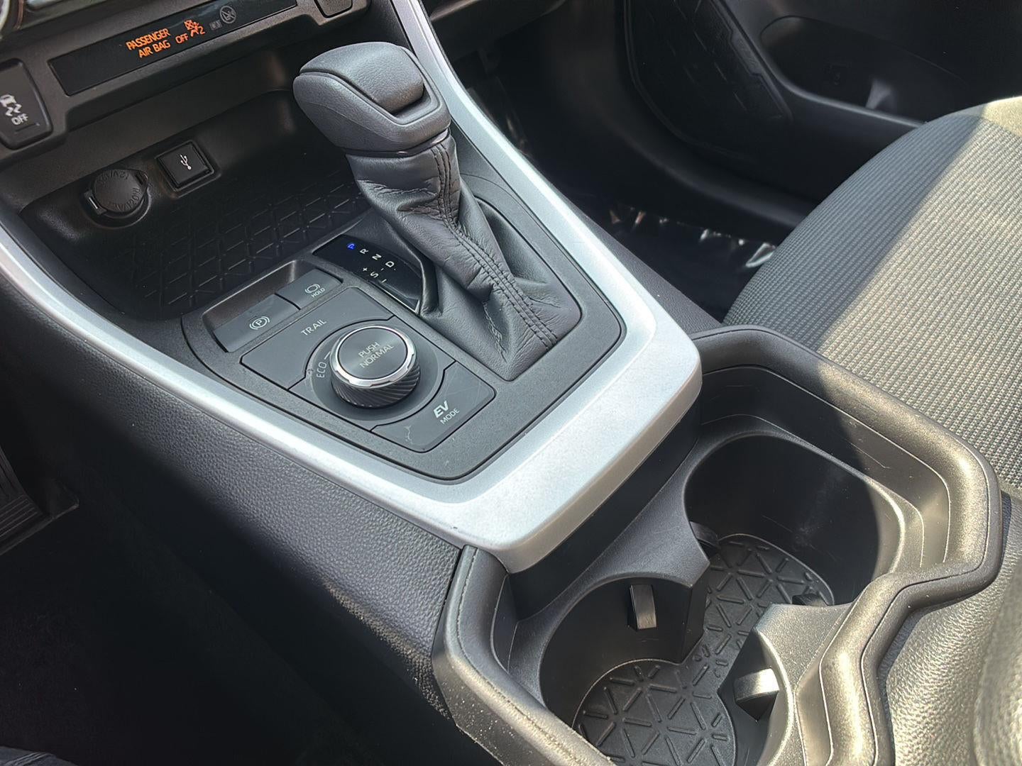 2021 Toyota Rav4 Hybrid LE AWD (Natl)
