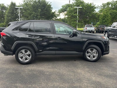2025 Toyota RAV4 HYBRID LE