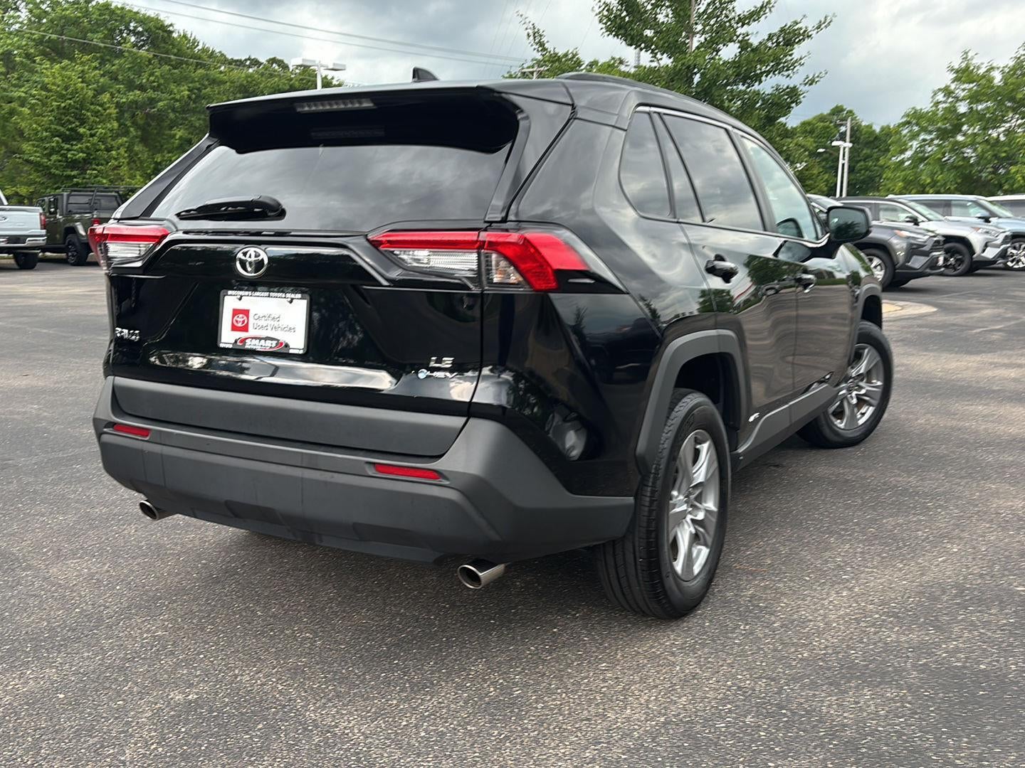 2025 Toyota RAV4 HYBRID LE