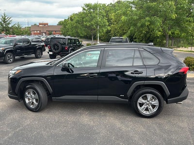 2025 Toyota RAV4 HYBRID LE