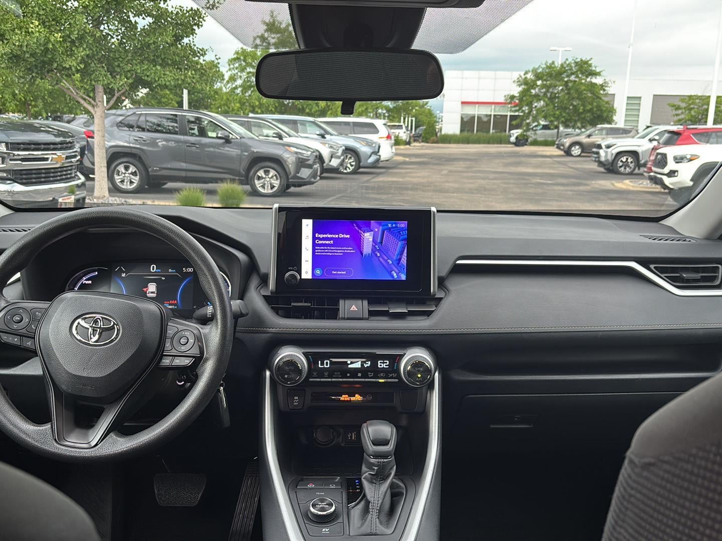 2025 Toyota RAV4 HYBRID LE