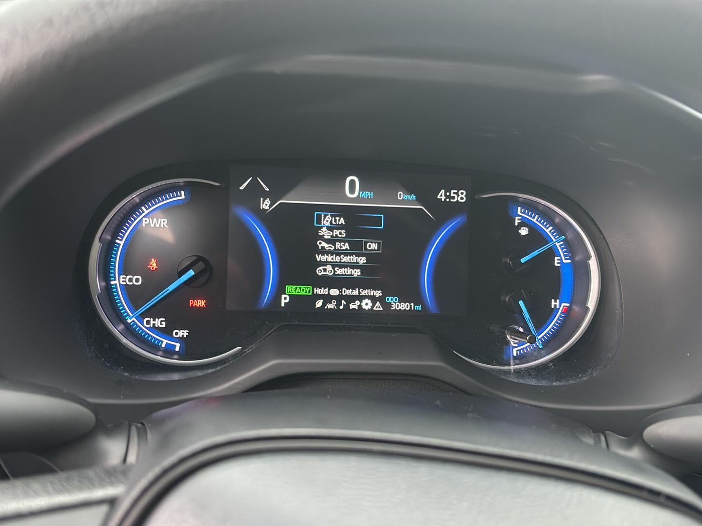 2025 Toyota RAV4 HYBRID LE