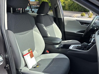 2023 Toyota Rav4 Hybrid XLE
