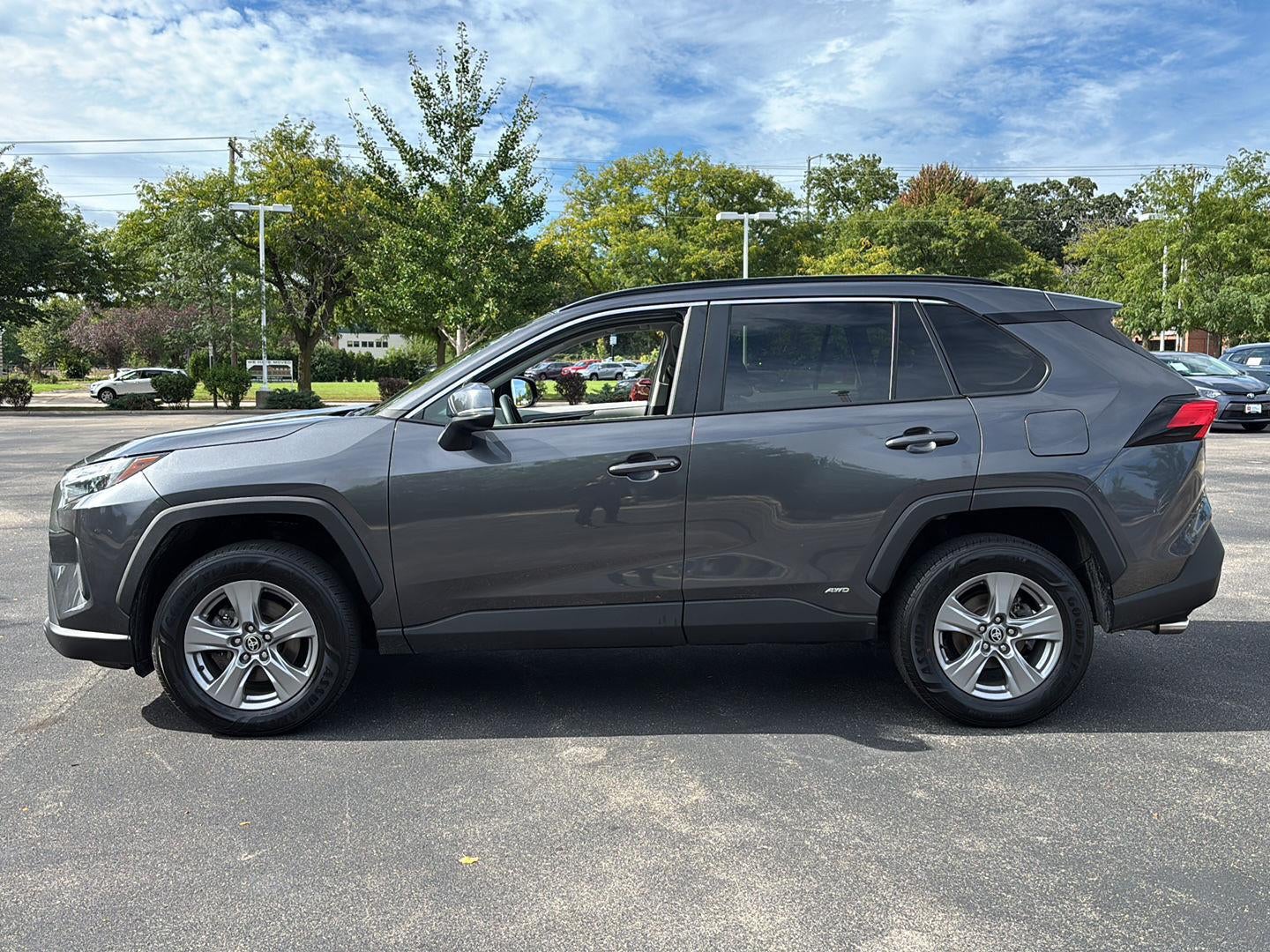 2023 Toyota Rav4 Hybrid XLE