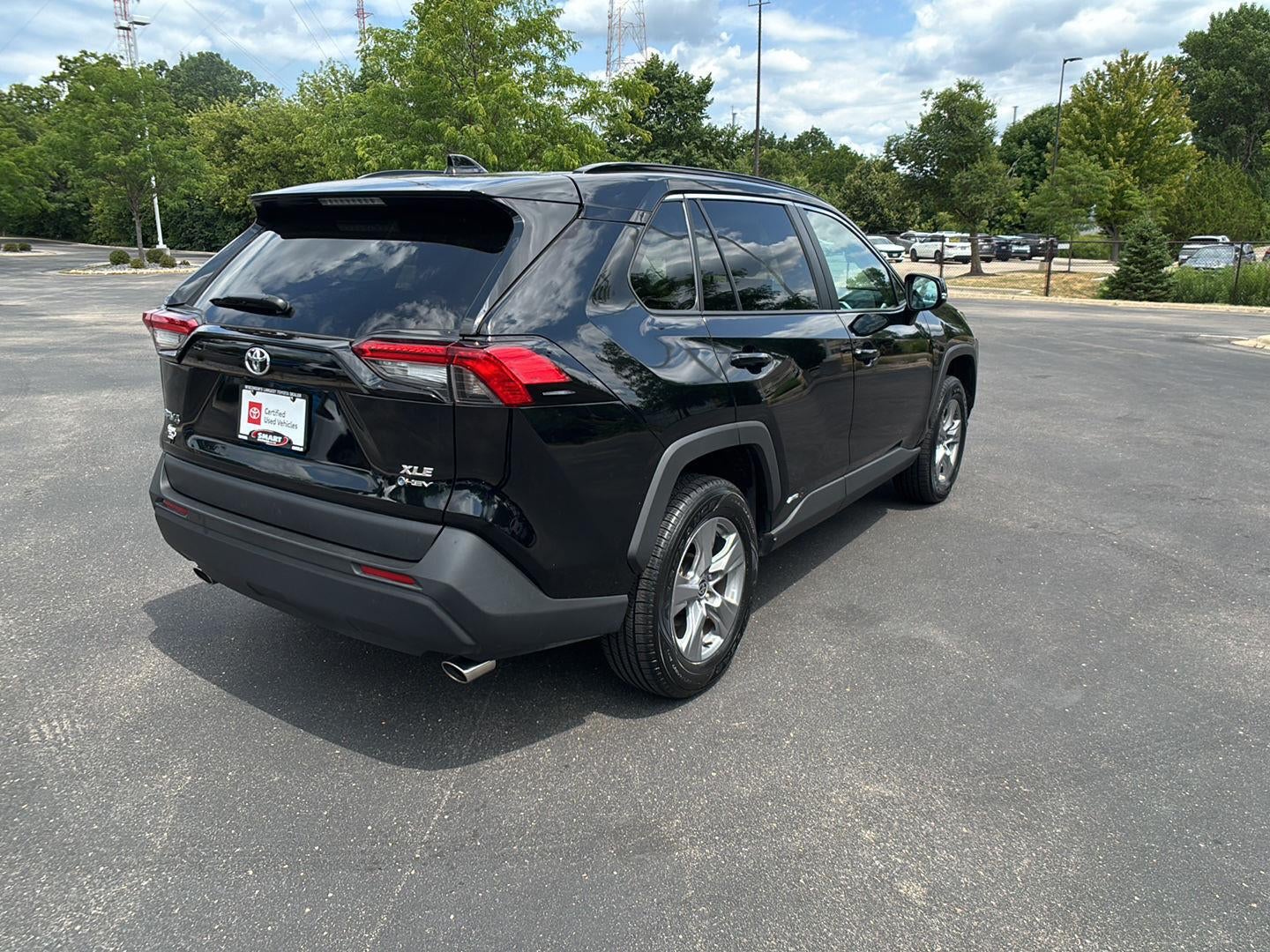 2025 Toyota RAV4 Hybrid XLE