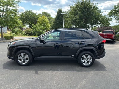 2025 Toyota RAV4 Hybrid XLE