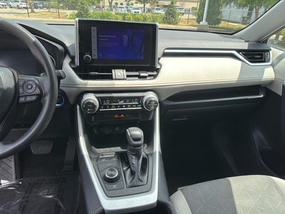 2025 Toyota RAV4 Hybrid XLE