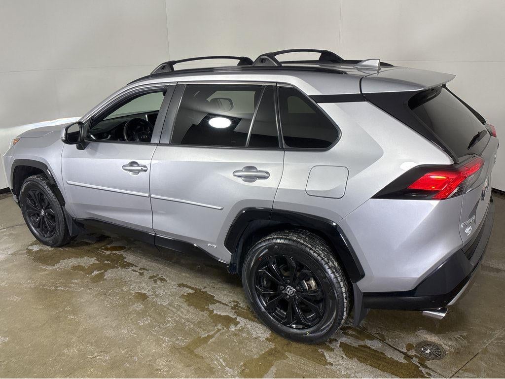 2023 Toyota RAV4 HYBRID SE
