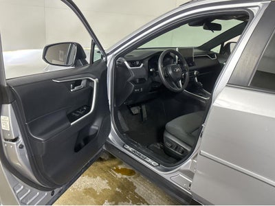 2023 Toyota RAV4 HYBRID SE