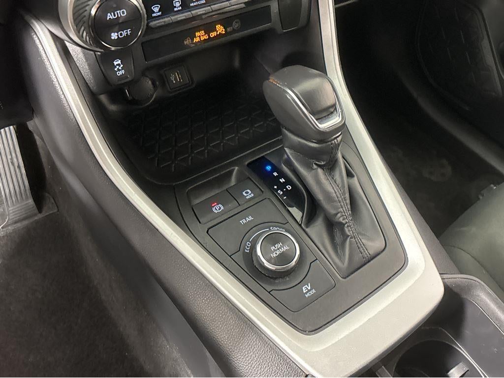 2023 Toyota RAV4 HYBRID SE