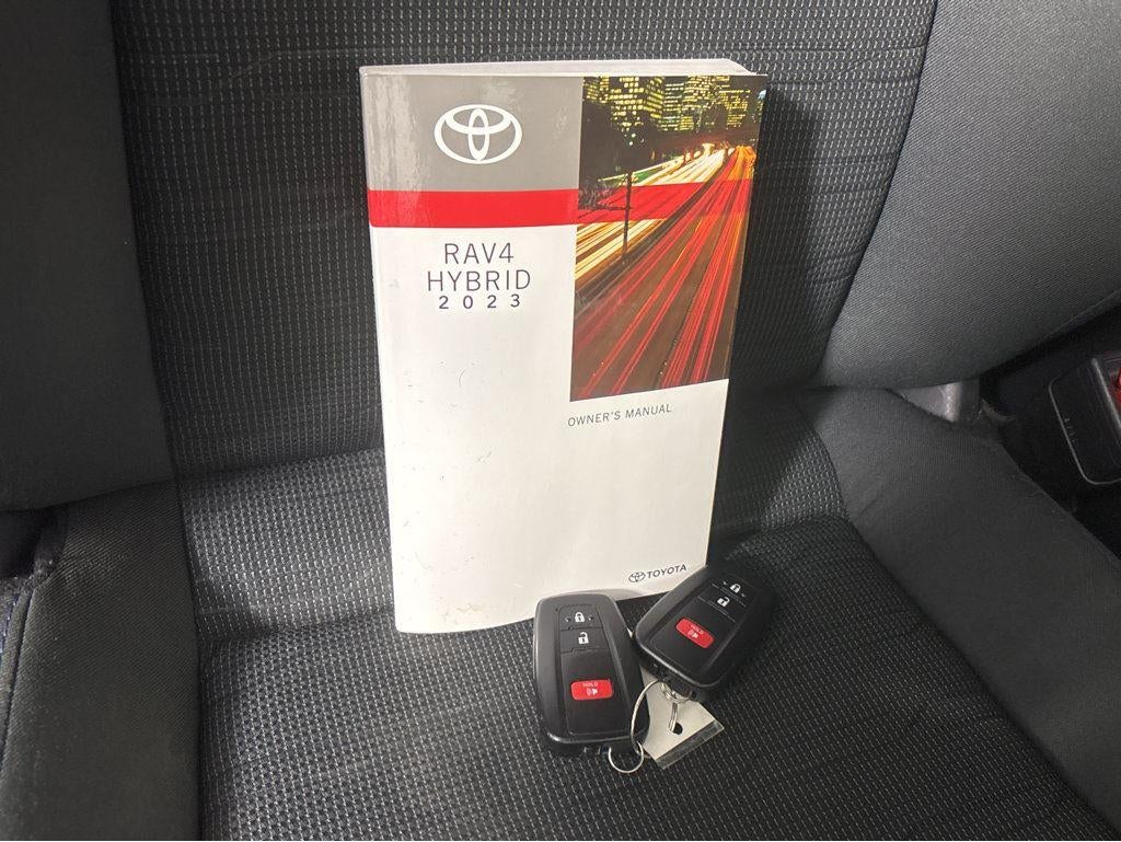 2023 Toyota RAV4 HYBRID SE