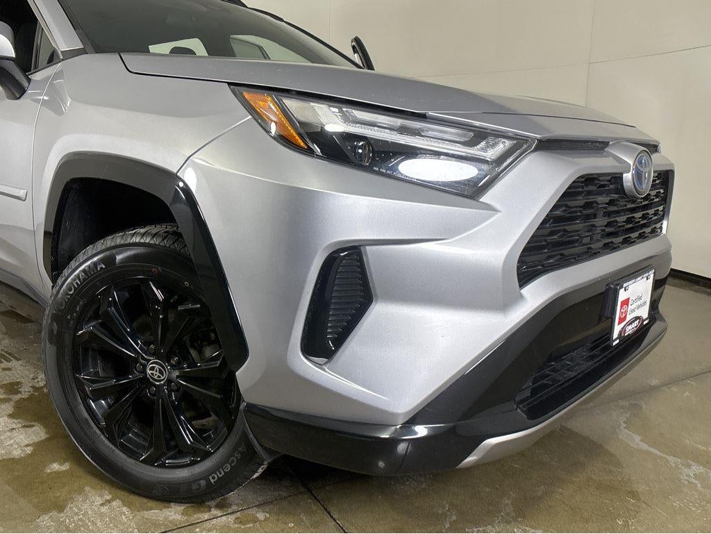 2023 Toyota RAV4 HYBRID SE