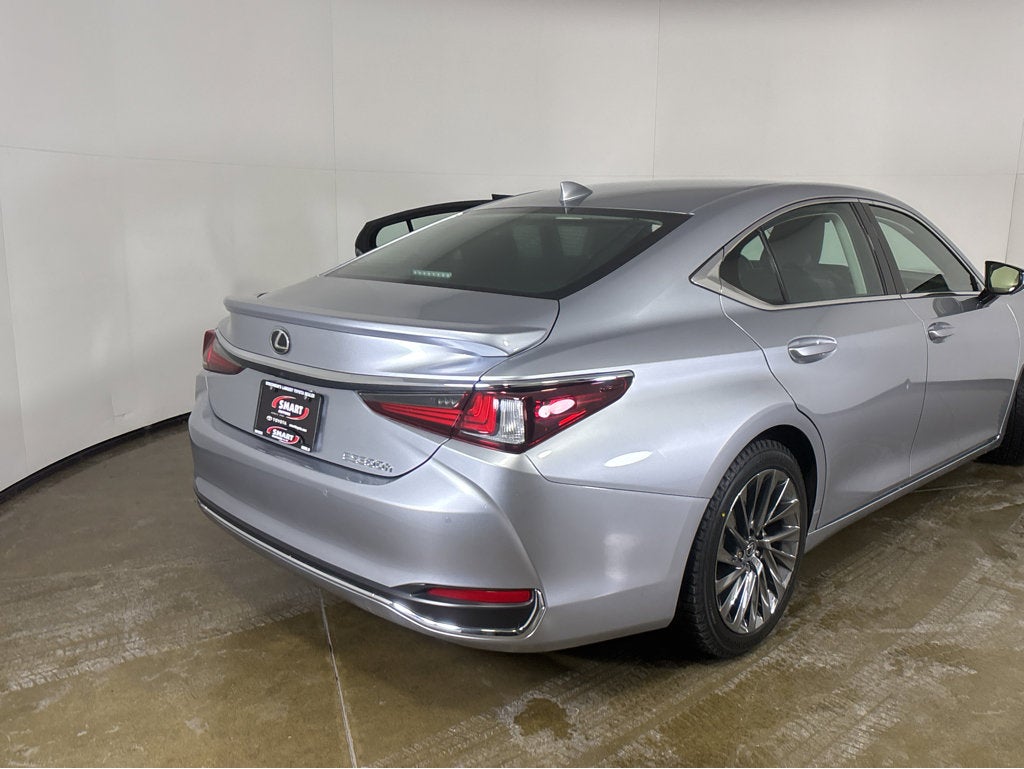 2024 Lexus ES ES 300h Luxury