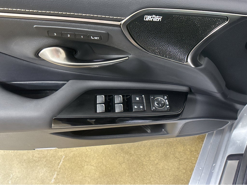 2024 Lexus ES ES 300h Luxury