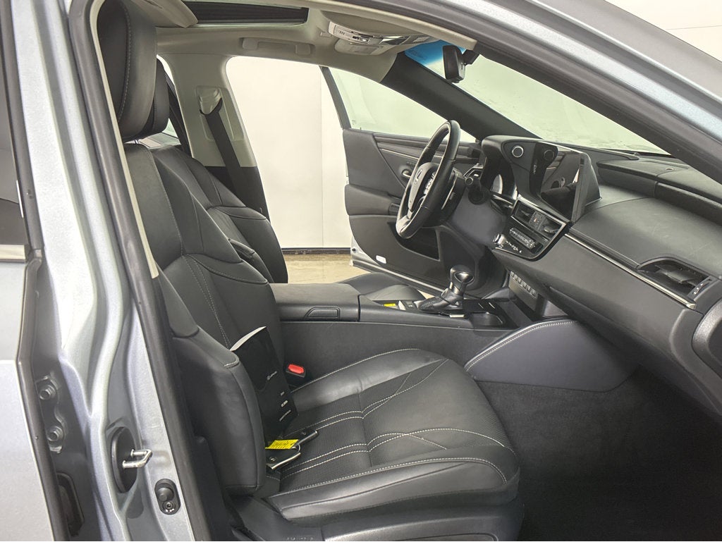 2024 Lexus ES ES 300h Luxury